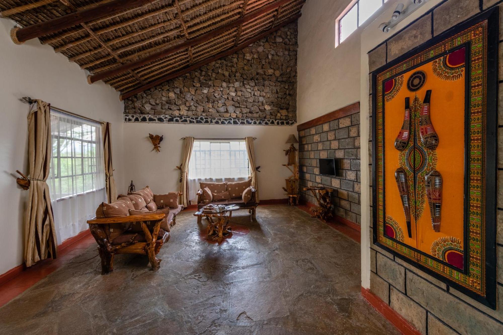 Naivasha Kongoni Lodge - Lakefront Getaway Bagian luar foto