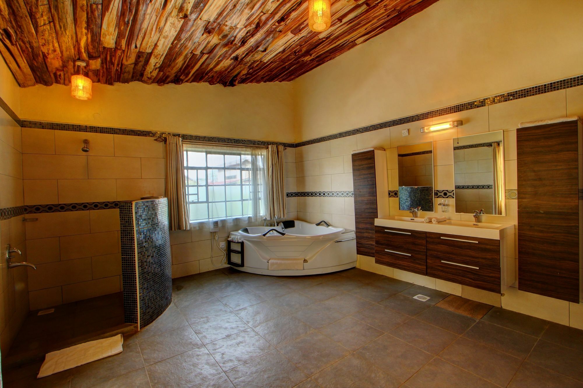 Naivasha Kongoni Lodge - Lakefront Getaway Bagian luar foto